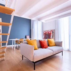 Oliveri Vintage House At Politeama Italia